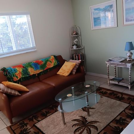 Cozy Beach Getaway Leilighet Cape Canaveral Eksteriør bilde